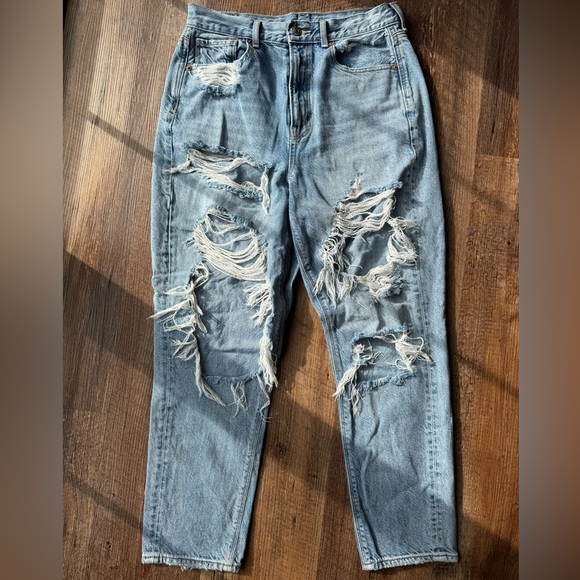 𝐀𝐦𝐞𝐫𝐢𝐜𝐚𝐧 𝐄𝐚𝐠𝐥𝐞 𝐇𝐢𝐠𝐡𝐞𝐬𝐭 𝐑𝐢𝐬𝐞 𝐌𝐨𝐦 𝐉𝐞𝐚𝐧𝐬 - Picture 3 of 9